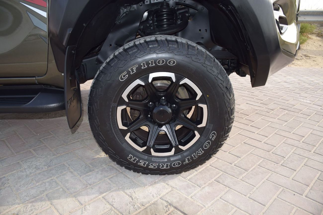 Toyota Hilux S GLX 2.8L AWD M/T