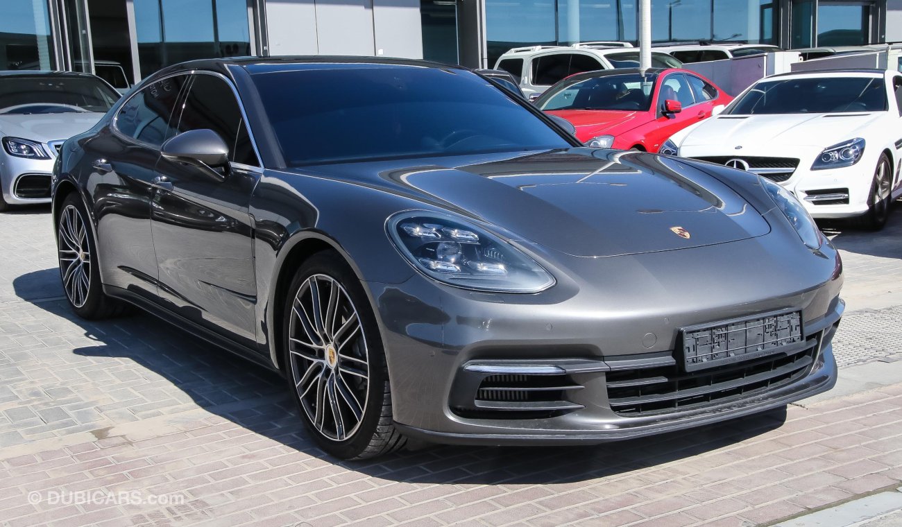 Porsche Panamera 4S