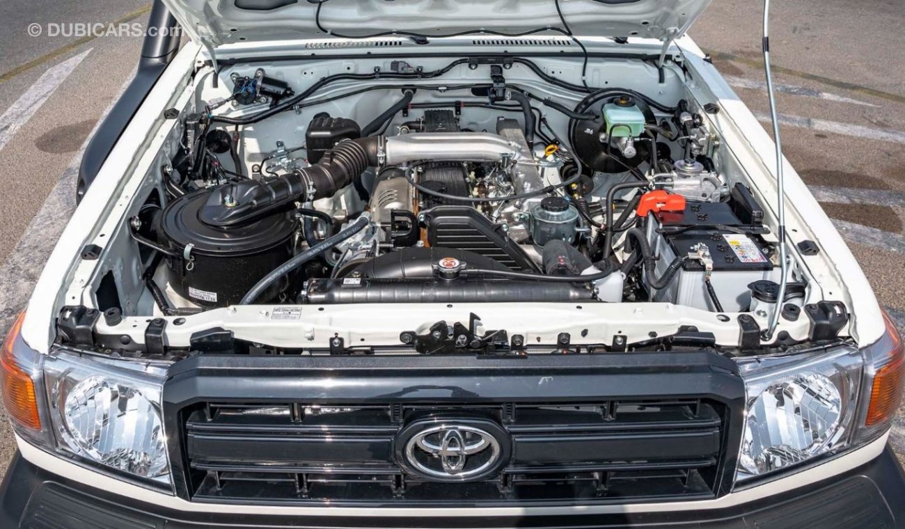 تويوتا لاند كروزر هارد توب TOYOTA LAND CRUISER HARDTOP 2023 DIESEL V6 4.2L