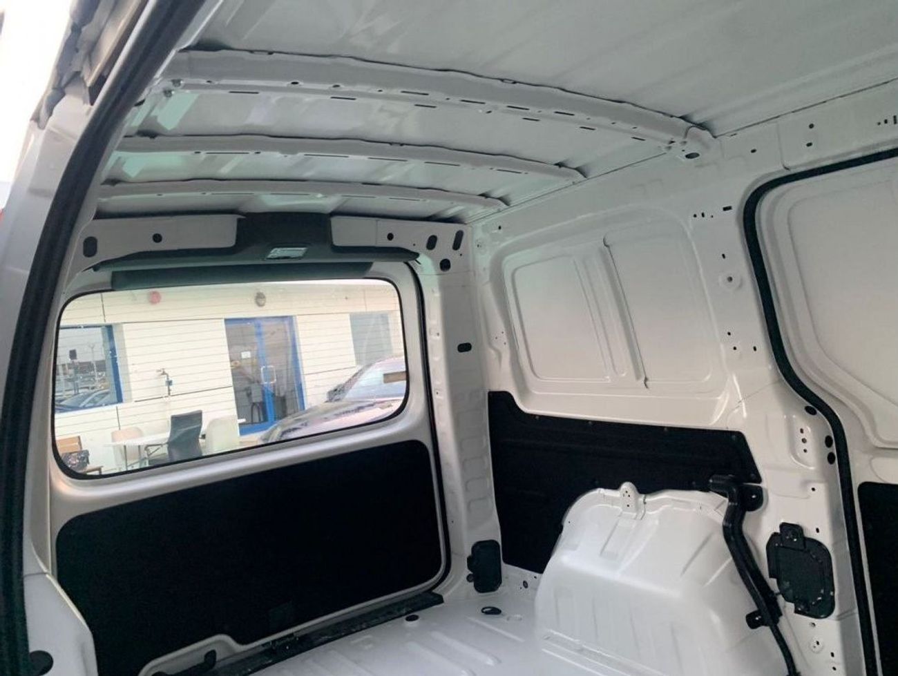 Hyundai Staria 3.5L PETROL, GCC, AUTOMATIC, CARGO, 2025