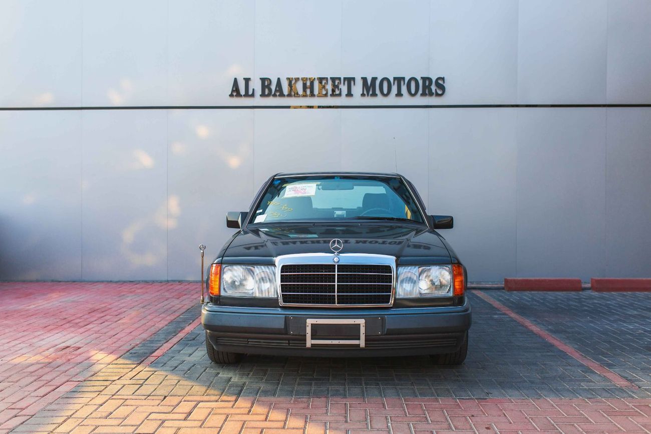 Mercedes-Benz E300 Mercedes-Benz E300