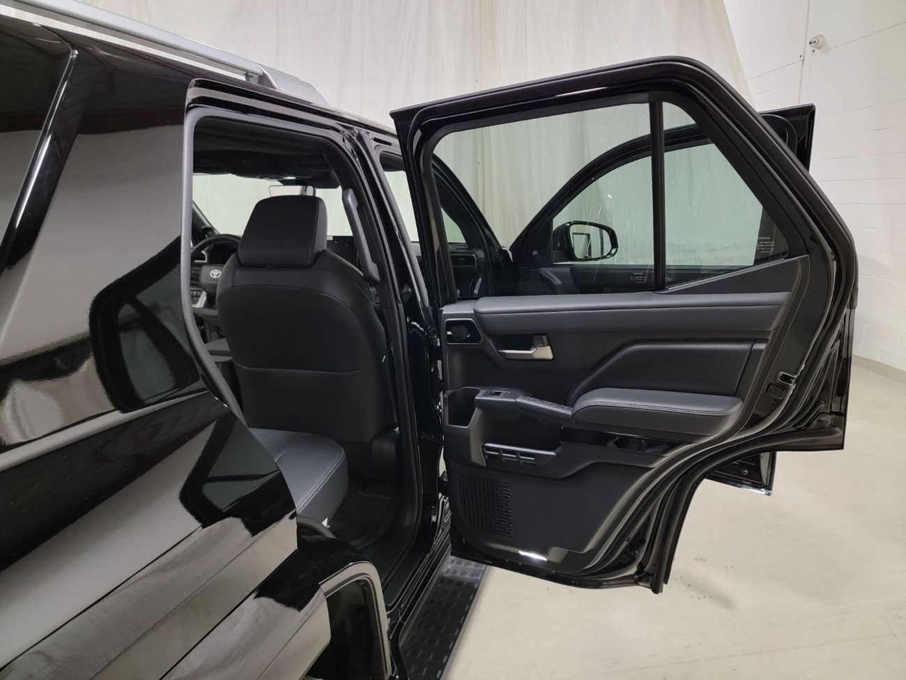 تويوتا Runner4 2025 TOYOTA 4RUNNER LIMITED 2.4L BRAND NEW 0KM