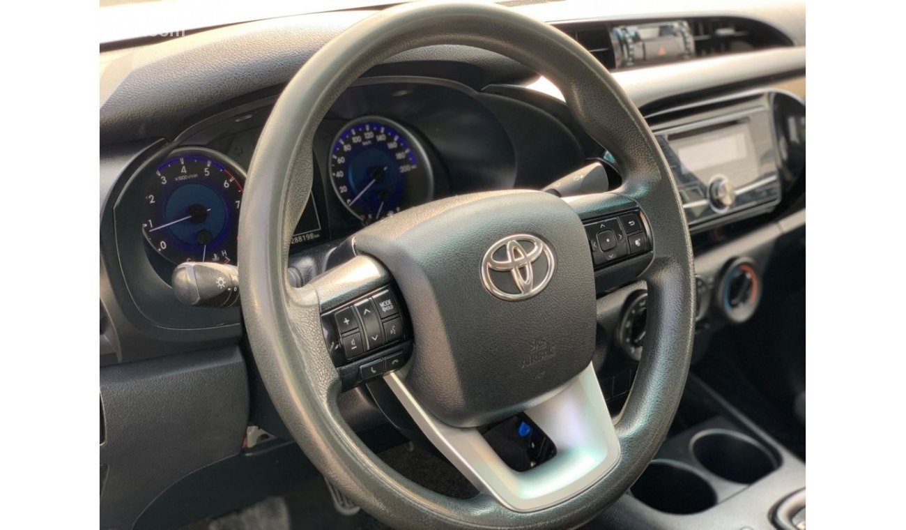 Toyota Hilux GLX 2019 4x2 Full Automatic Ref#675