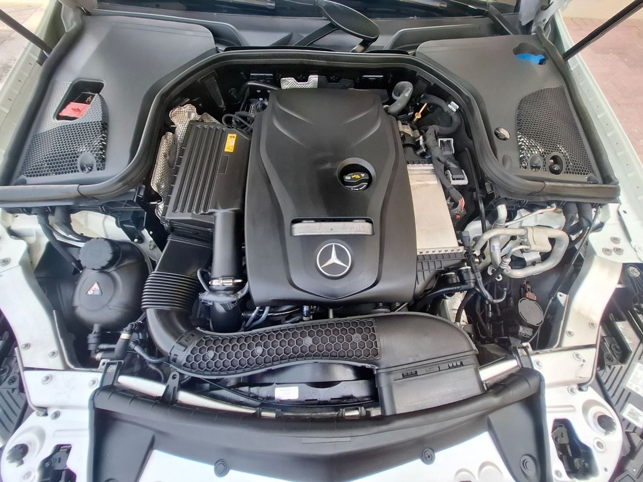 Mercedes Benz E250 STANDARD