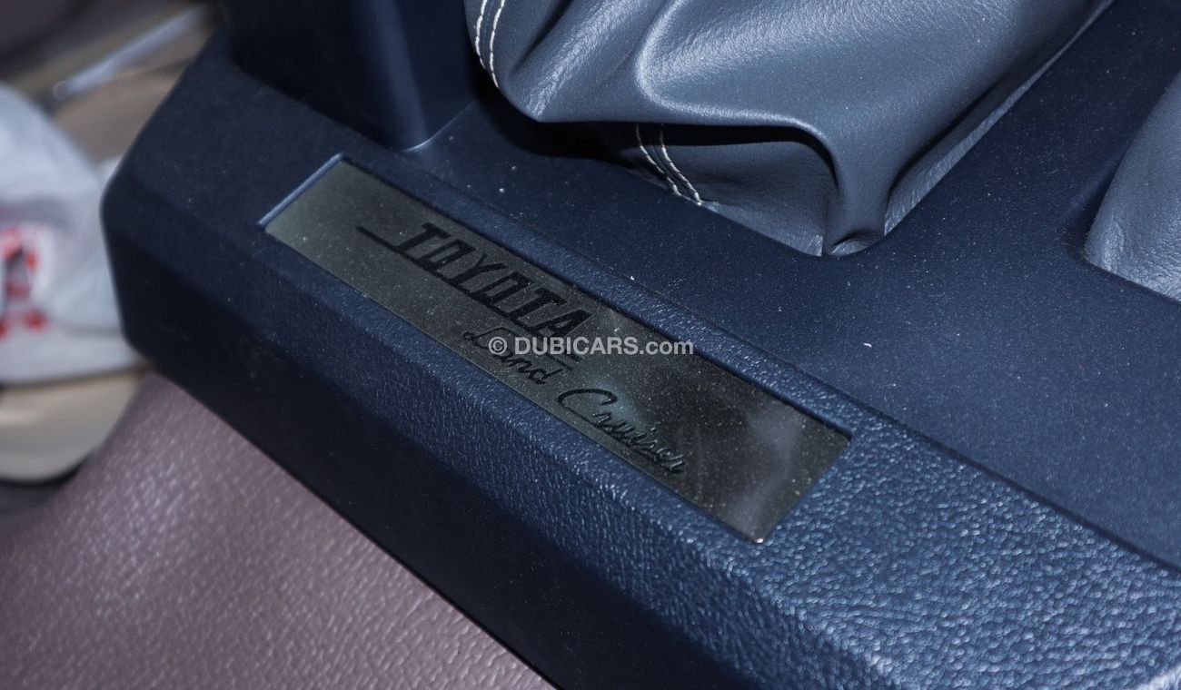 Toyota Land Cruiser Pick Up LX V6 4WD