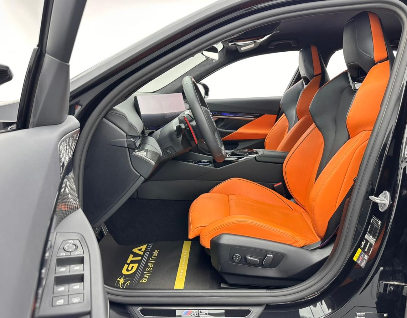 BMW M5 2025 BMW M5, Jan/2030 BMW Warranty + Service Contract, BMW Full Service History, GCC