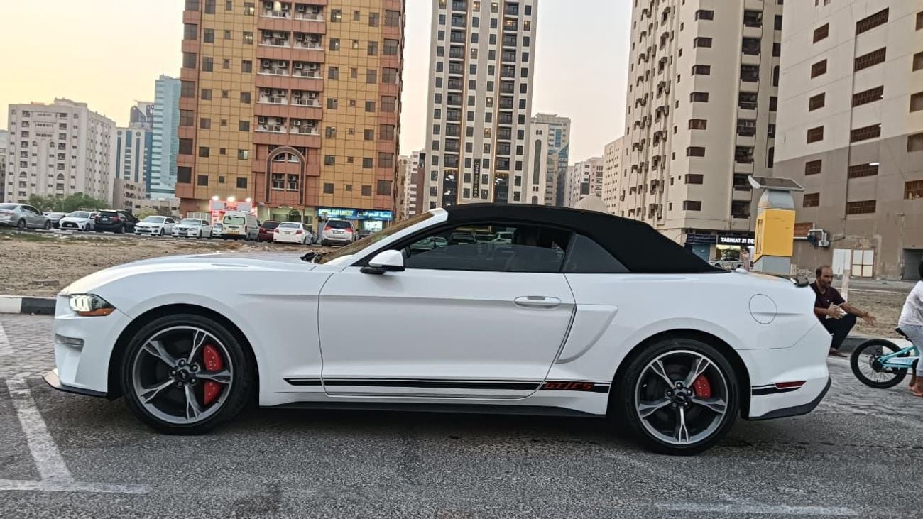 Ford Mustang GT PREMIUM