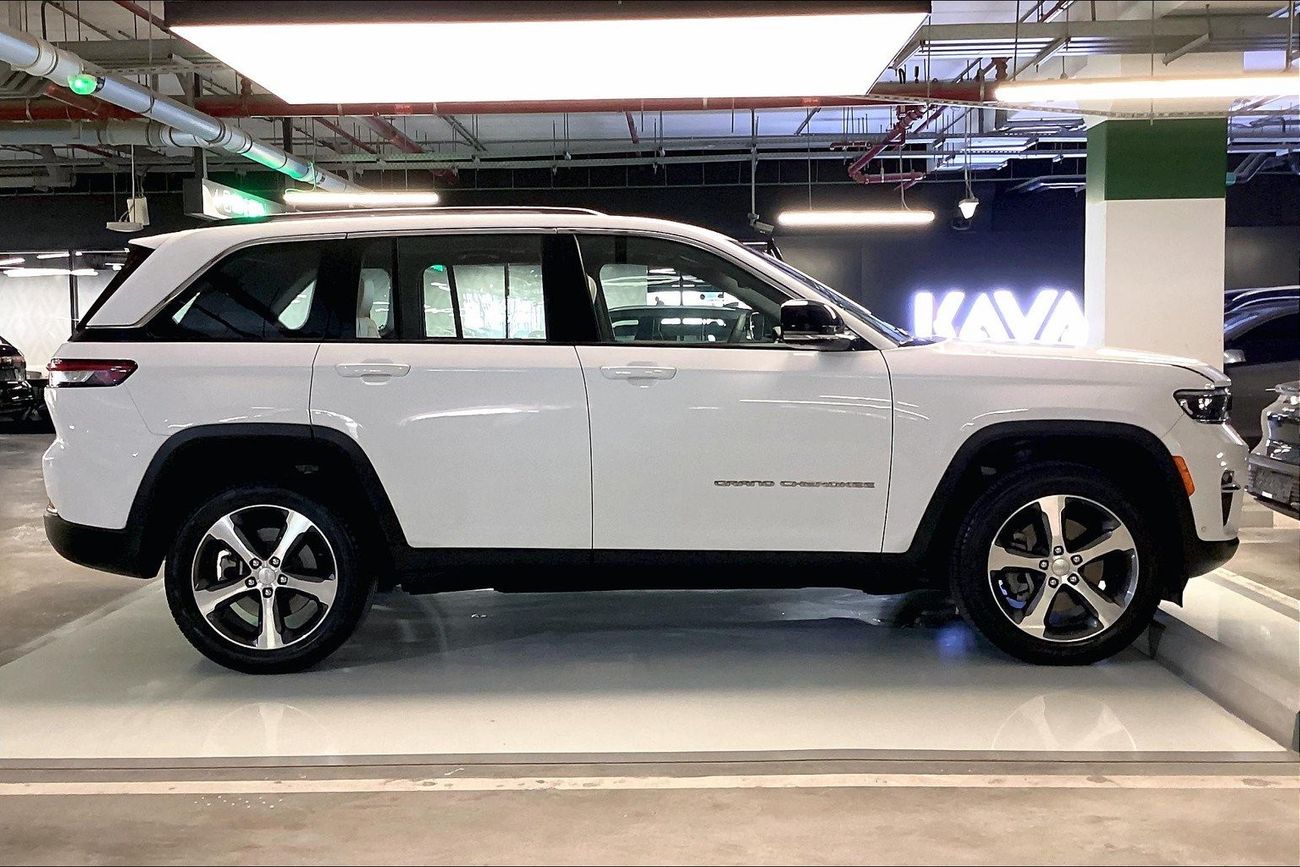 جيب جراند شيروكي Limited Plus | شامل الضمان | 0 ﺪﻔﻋﺓ ﺃﻮﻟﻯ