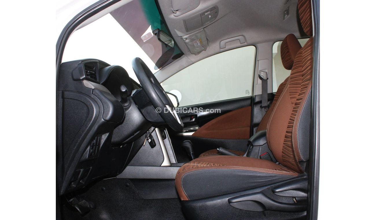 Toyota Innova toyota innova 2019 white GCC  2.7 excellent condtion without accident