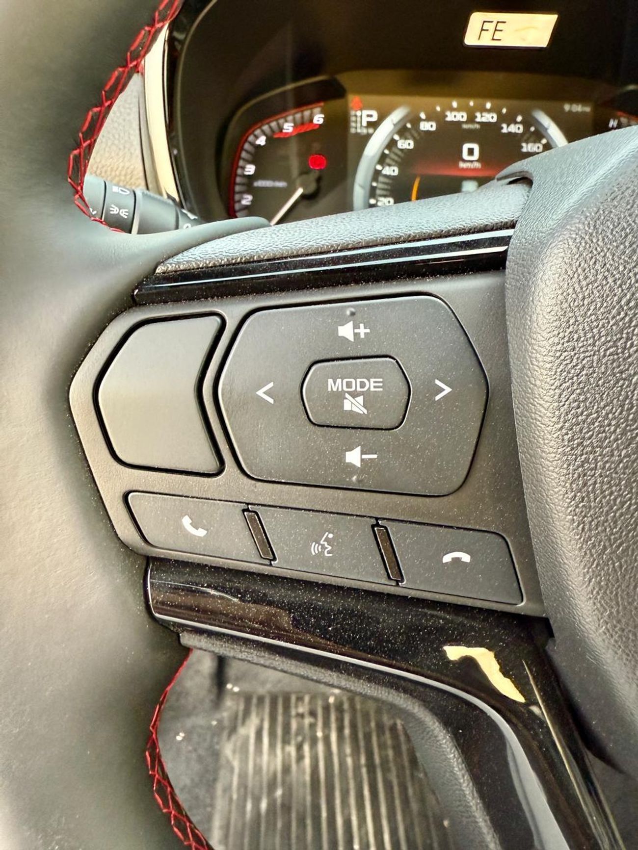 Isuzu DMax 3.0L Crew Cab 4WD LS (A/T)