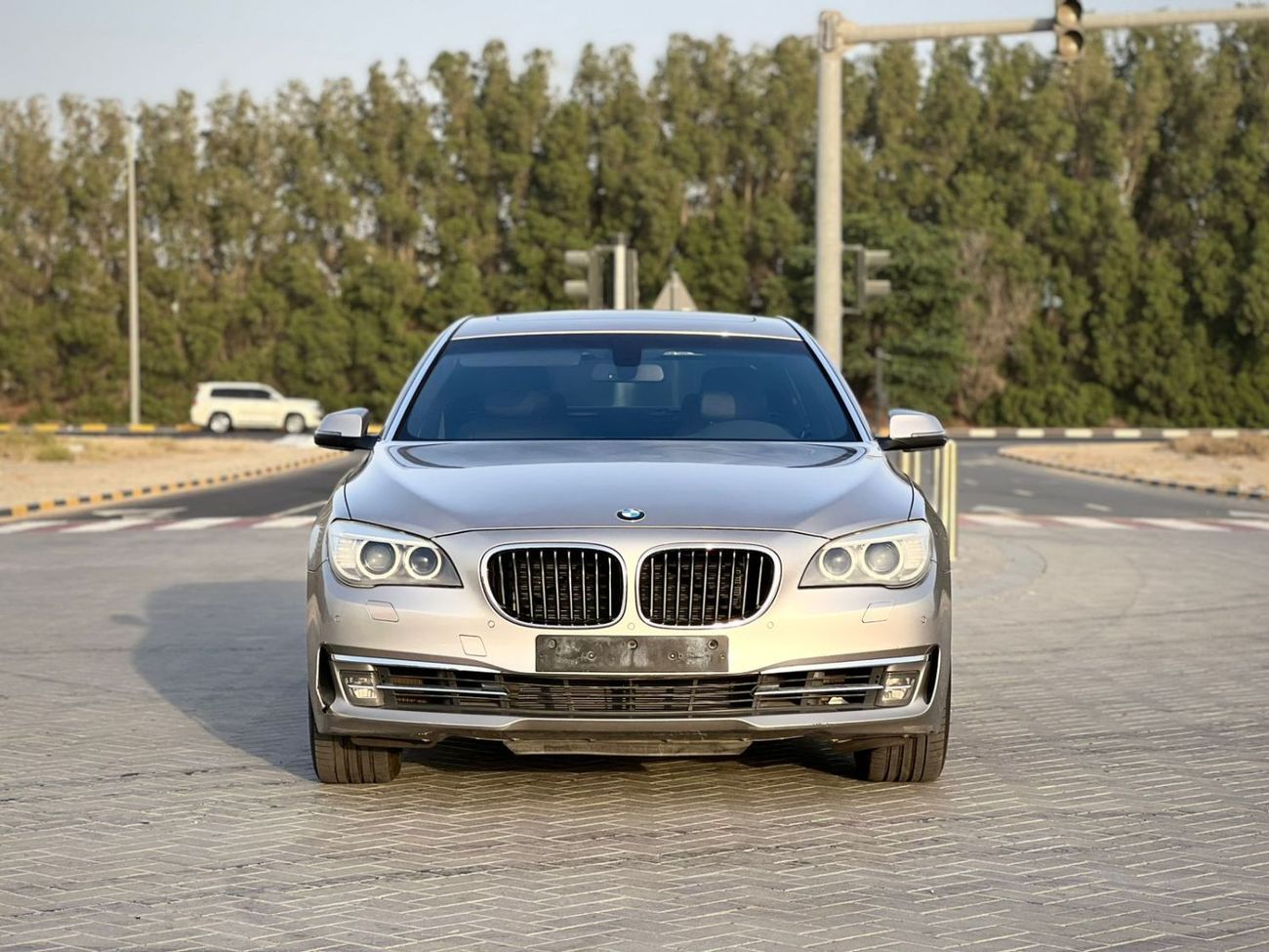 بي أم دبليو 740Li BMW 740LI 3.0L 2015 GCC