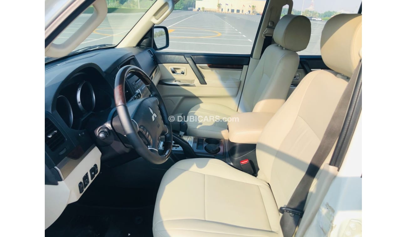 ميتسوبيشي باجيرو GLS ميتسوبيشي باجيرو موديل 2014 خليجي فل مواصفات كراسي جلد ومثبت سرعه وتحكم كهربي كامل ونظام صوت ممت