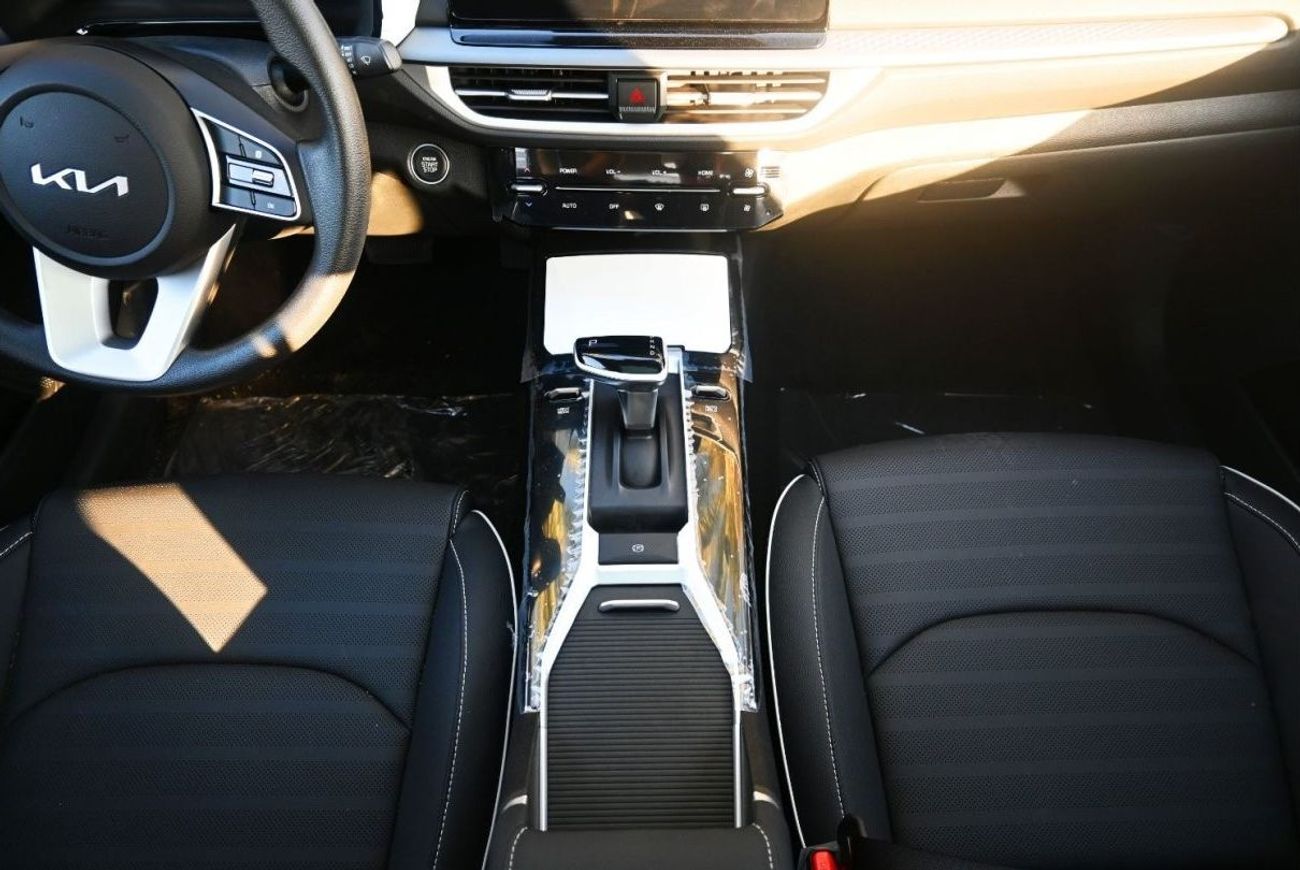 كيا K3 كيا K3 20251.5L IVT Comfort Edition