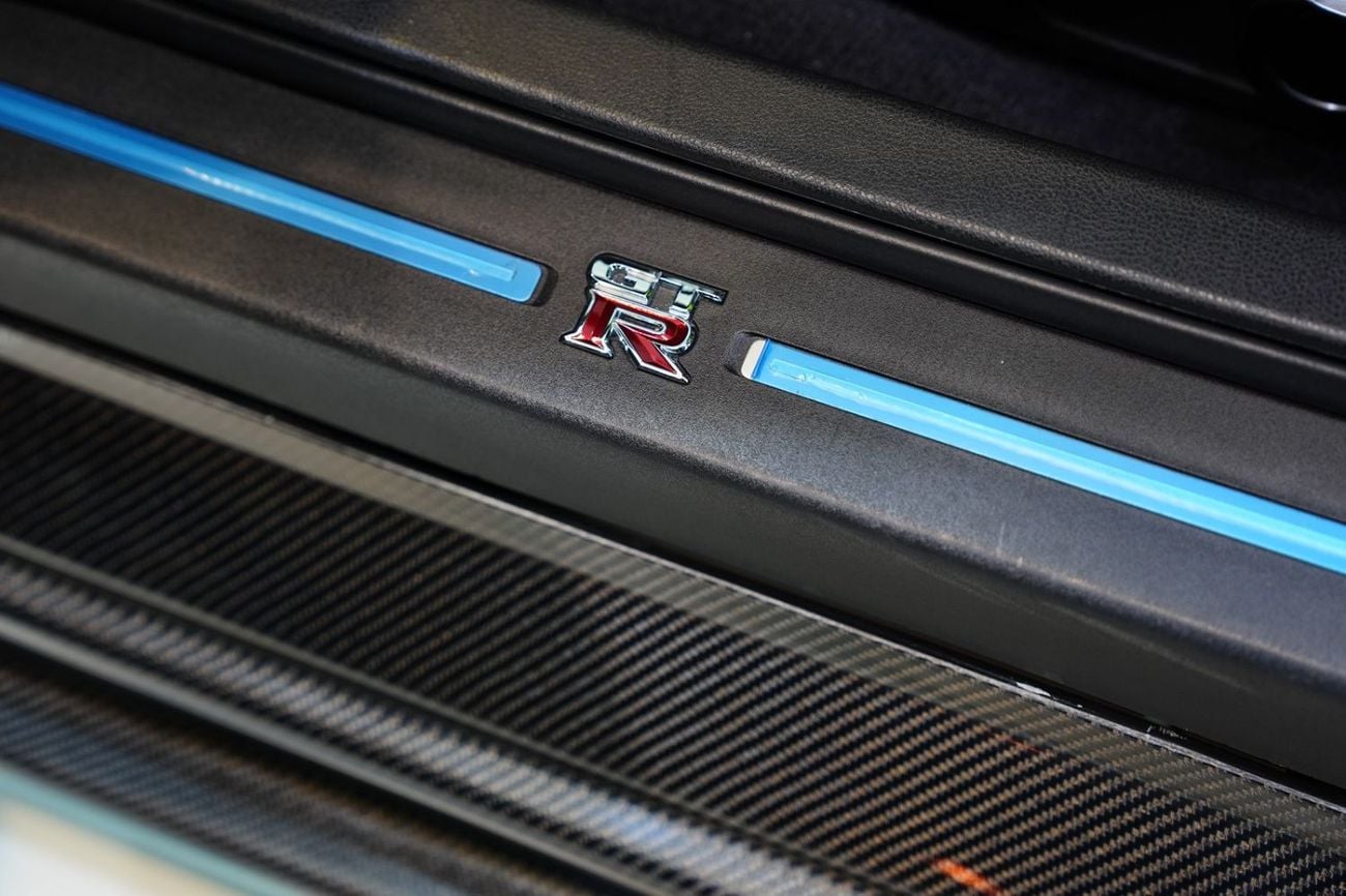 نيسان جي تي ار NISMO 2021 Nissan GT-R Track Edition, Full Carbon Kit, Turquoise Accent, Recaro Sport Seats, Bose Audio!!