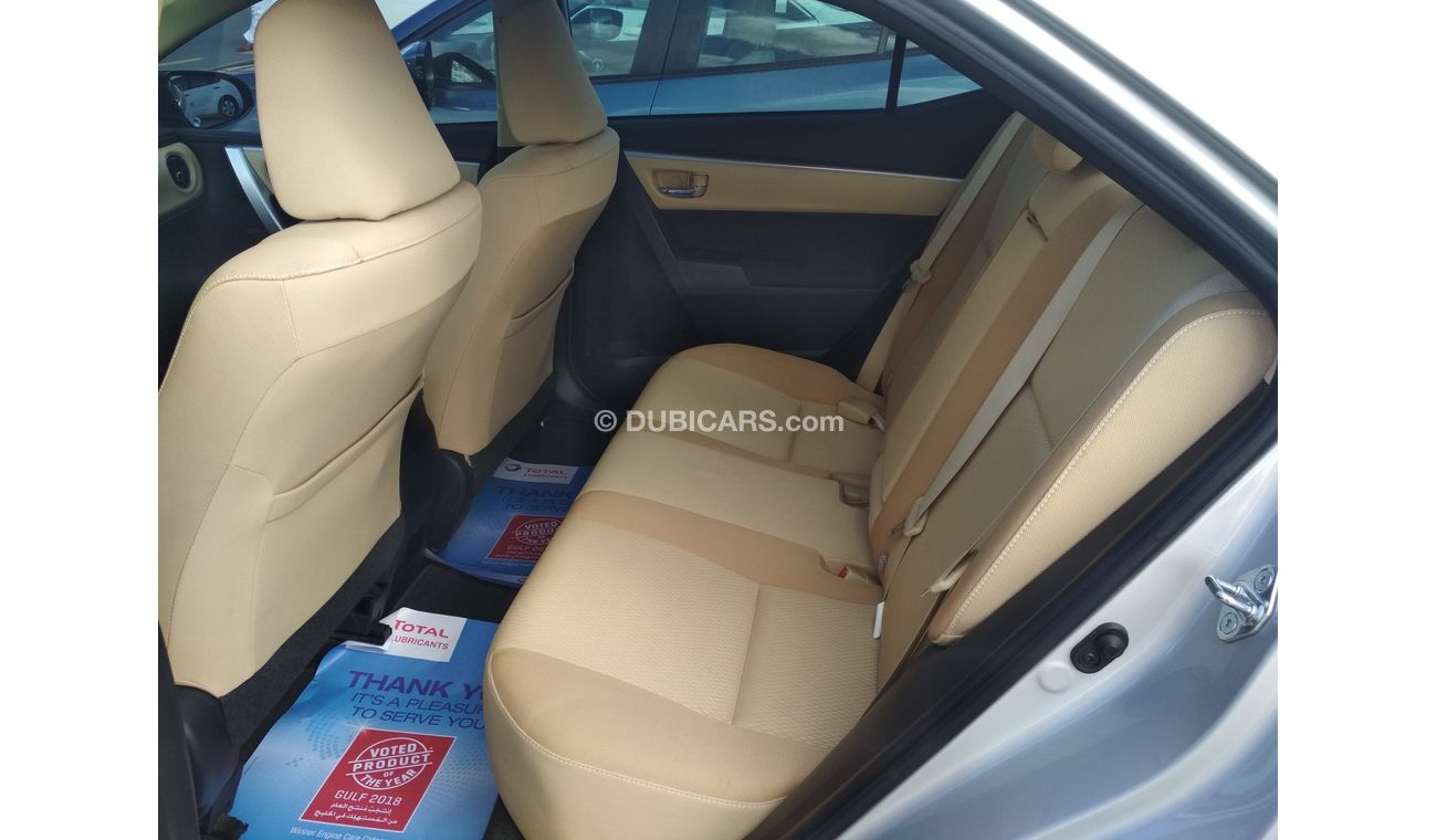 تويوتا كورولا 2017 سلفر خليجى تحت الضمان بصمة فتحة سقف حالة وكالة بدون صبغ بدون حوادث ممتاذة ماشية قليل