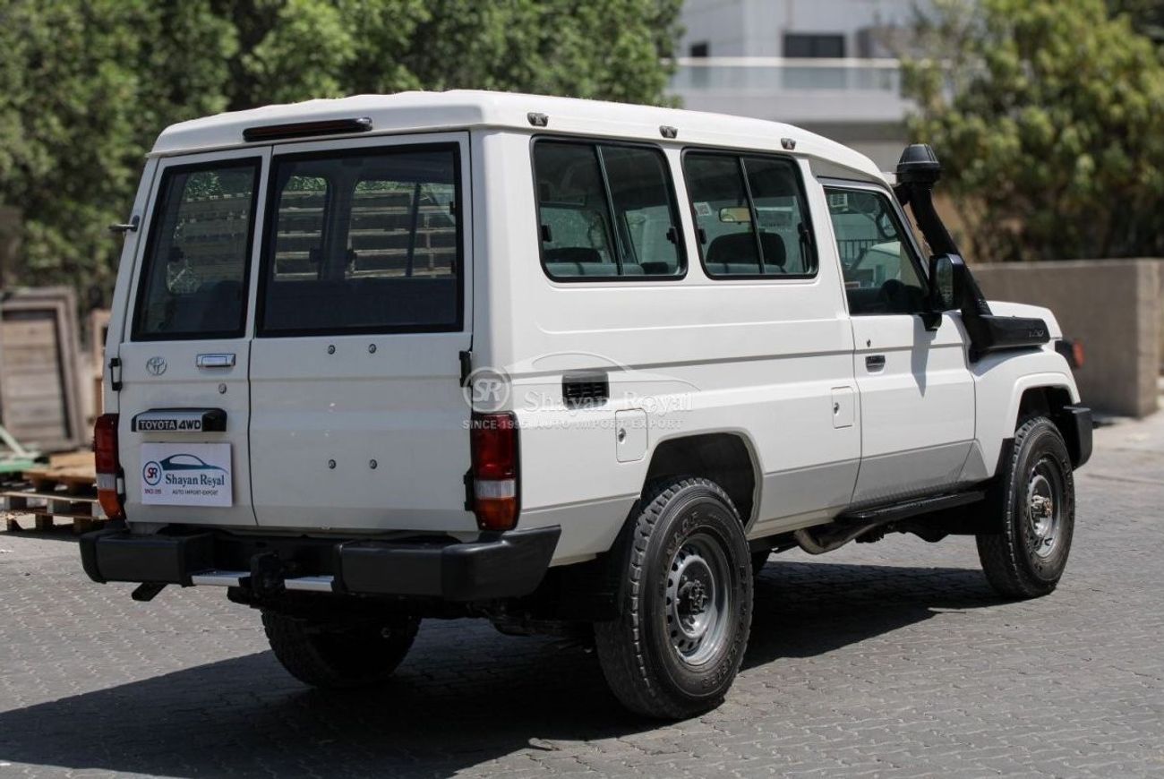 تويوتا لاند كروزر 70 LHD LC78 4.2L DSL V6 4WD 3DR 13S MT 2024MY