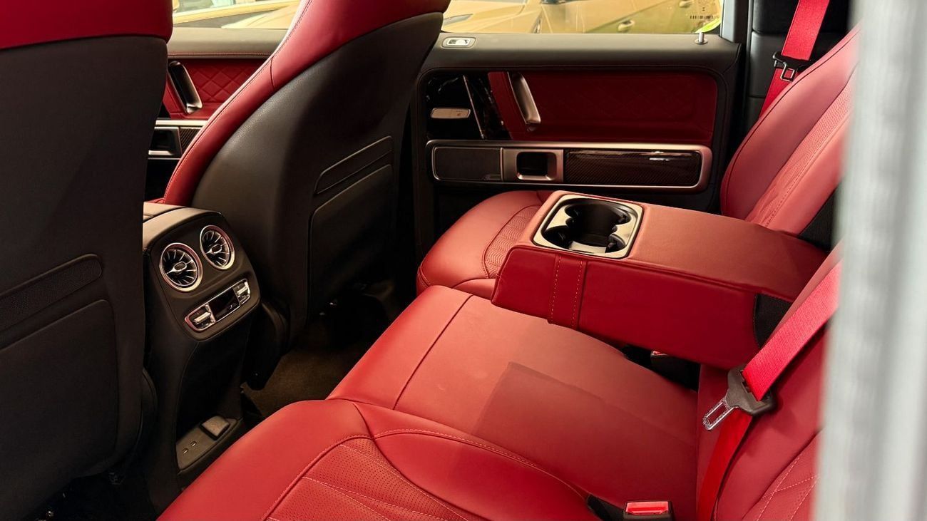 Mercedes-Benz G 63 AMG MERCEDES BENZ G63 AMG 2025 - DOUBLE NIGHT PACKAGE