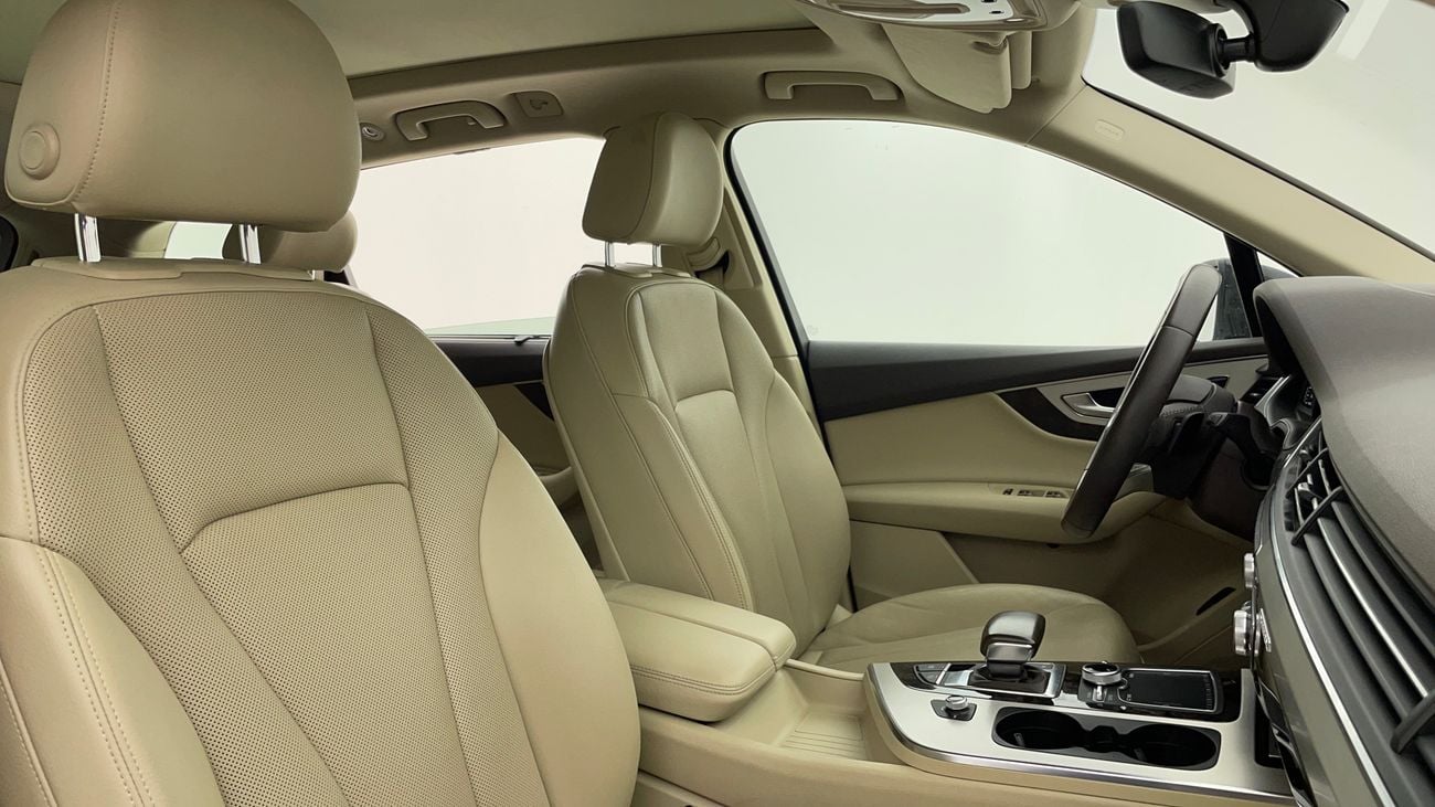 أودي Q7 45 TFSI QUATTRO S LINE 3 | بدون دفعة مقدمة | اختبار القيادة في المنزل