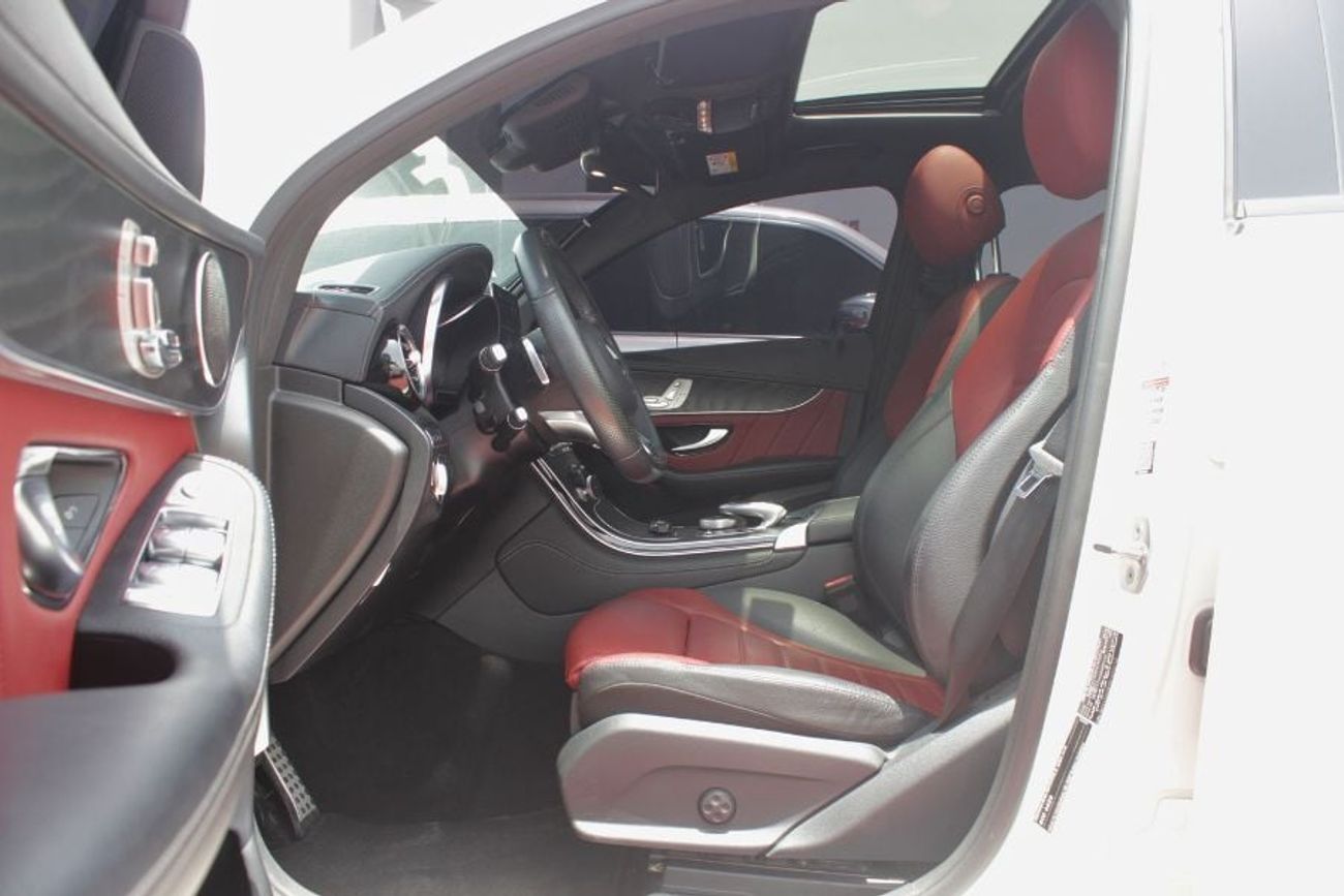 مرسيدس بنز GLC 250 4MATIC 2.0L