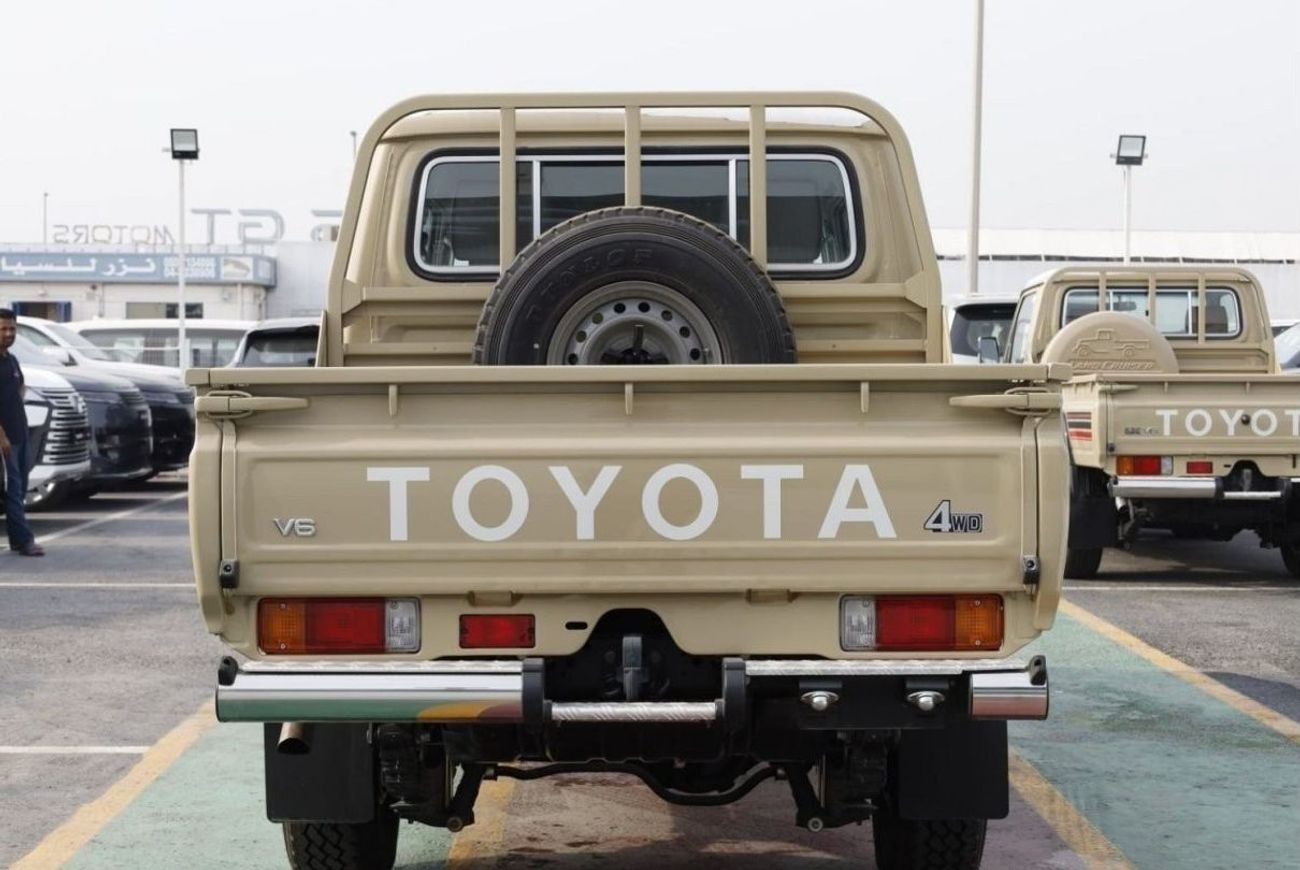 Toyota Land Cruiser Pick Up Toyota Land Cruiser Pickup LC 4.0Ltr. Double Cab Pick Up (V6cylinder - PETROL)Model