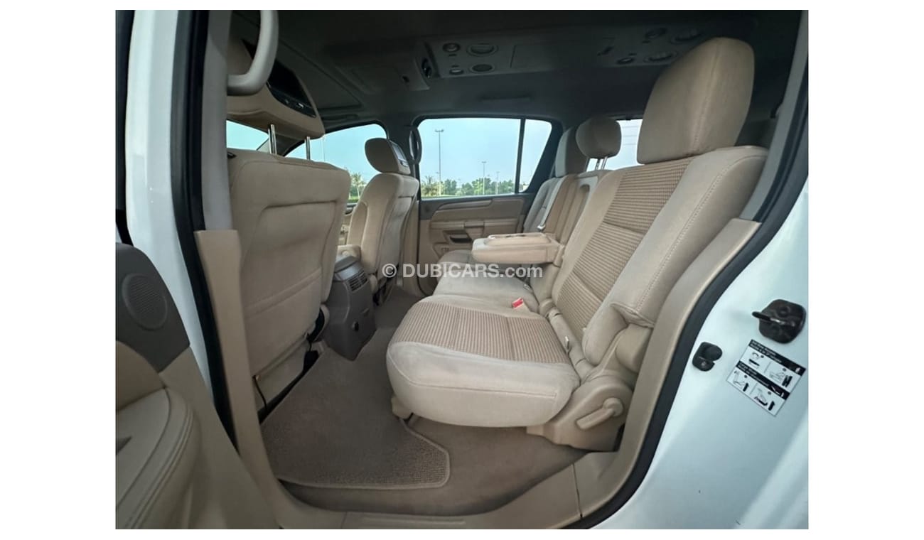 Nissan Armada MODEL 2014 GCC CAR PERFECT CONDITION INSIDE AND OUTSIDE FULL OPTION SUN ROOF LEATHER SEATS