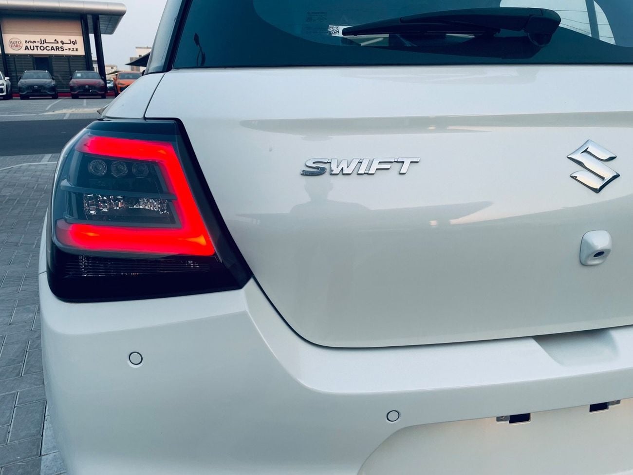 سوزوكي سويفت GLX