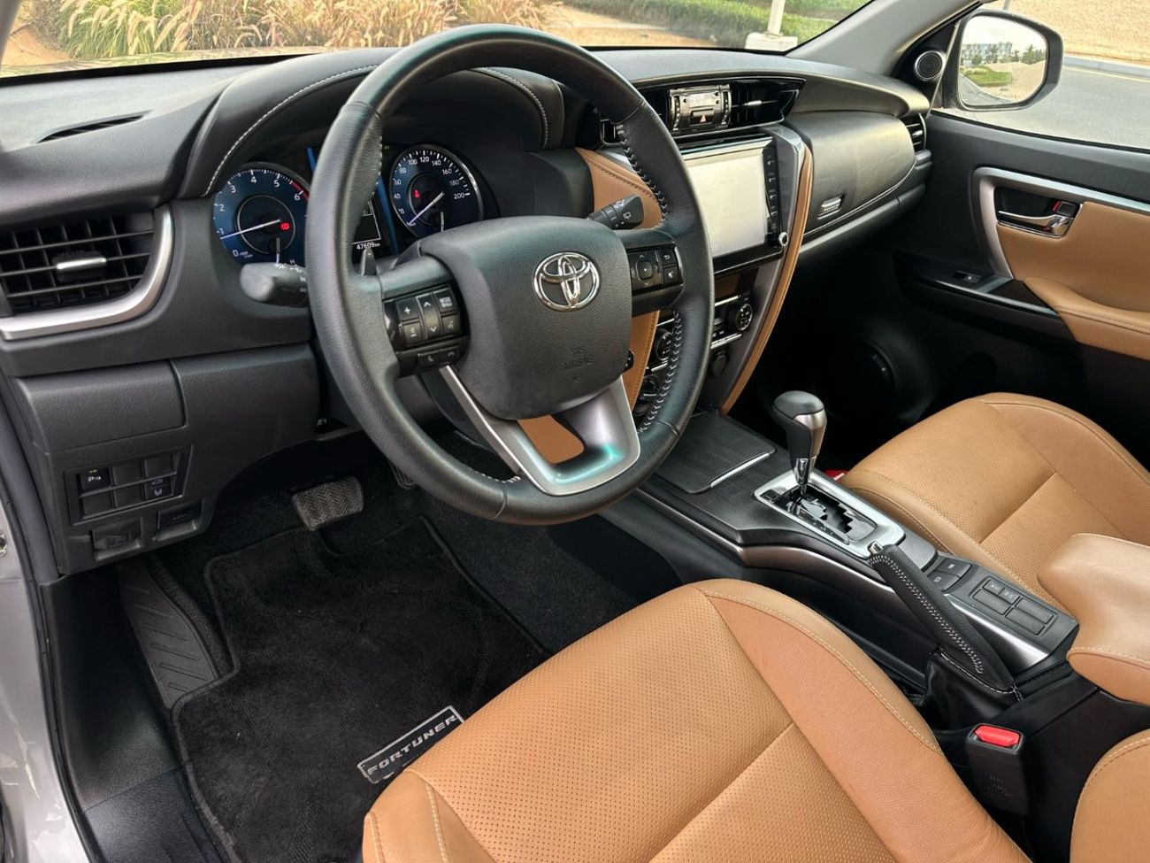 تويوتا فورتونر VXR 4.0L (278 HP)