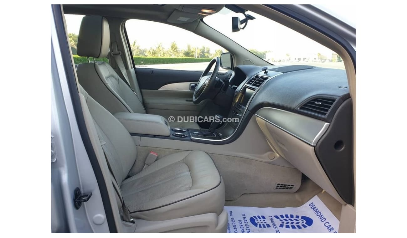 Lincoln MKX Luxury LINCOLN MKX 2014 GCC PERFECT CONDITION - FULL SERVICE HISTORY AVAILABLE - LOW MILEAGE