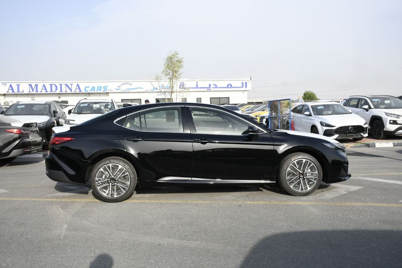 Toyota Camry GLE 2.5L PETROL (READY STOCK)