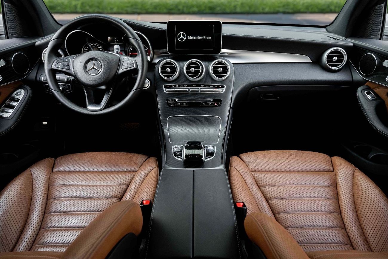 مرسيدس بنز GLC 250 250 | 2,840 P.M  | 0% Downpayment | LOW MILEAGE!