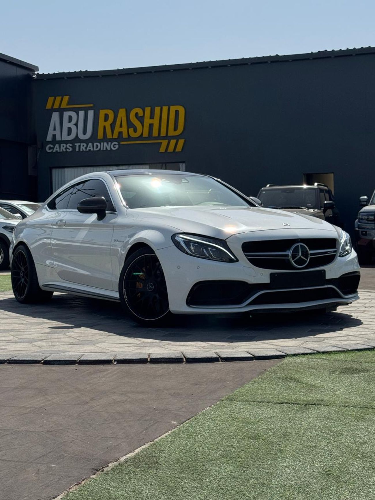 مرسيدس بنز C 63 كوبيه ✨ مرسيدس C63 S AMG ✨ كوبيه موديل : 2018 السعر : 130.000 درهم الممشي 75.000 (وارد كوري) ✨ فل اوبشن، ف