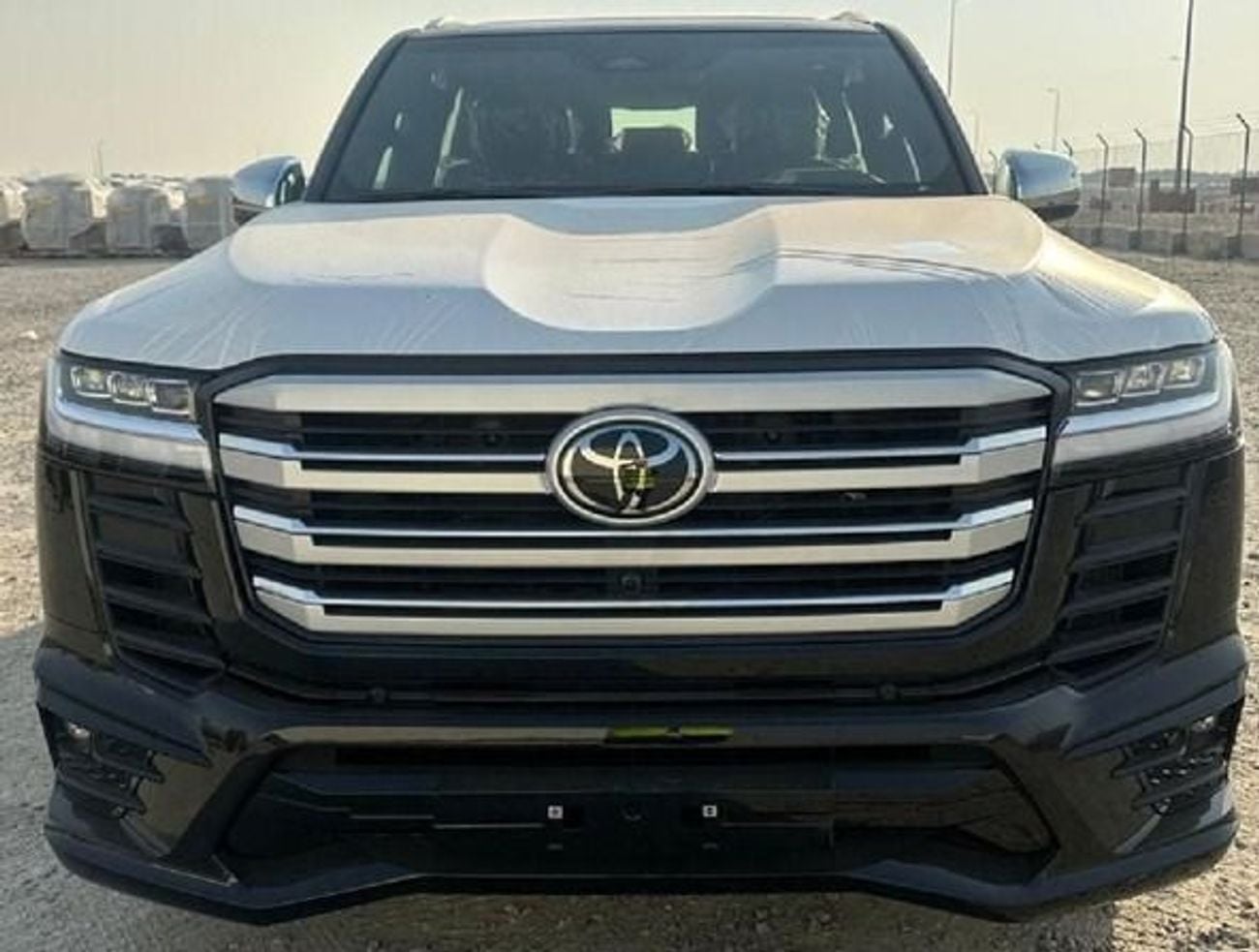 تويوتا لاند كروزر 2026 Toyota Land Cruiser LC300 VXR ZX (Full-Option with Radar & Aero Kit) 3.5L V6 Twin Turbo Petrol