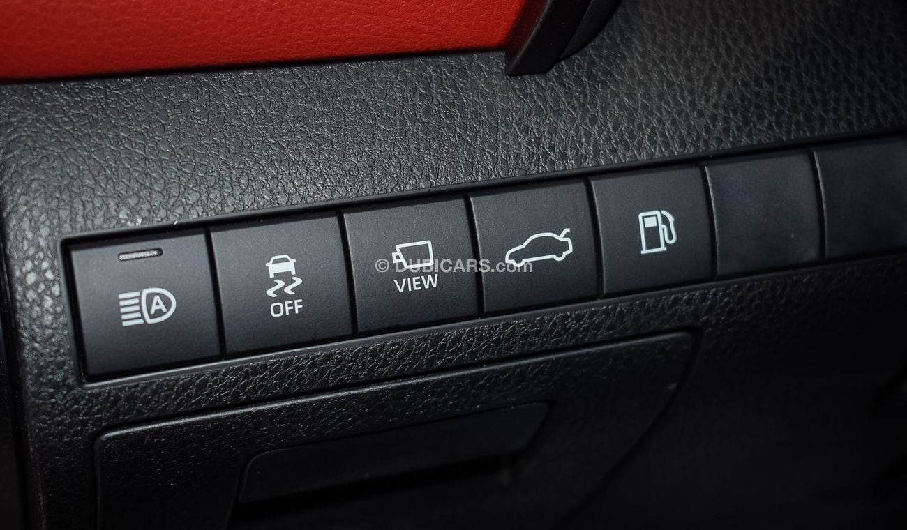 تويوتا كامري XSE