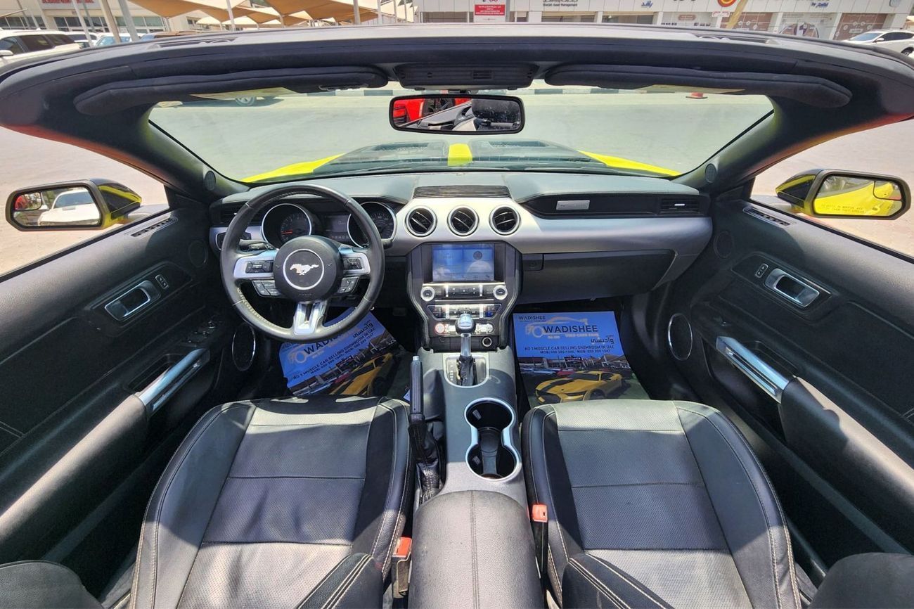 فورد موستانج MUSTANG -CONVERTIBLE- ATTRACTIVE SHAPE AND COLOR //IN VERY GOOD CONDITION