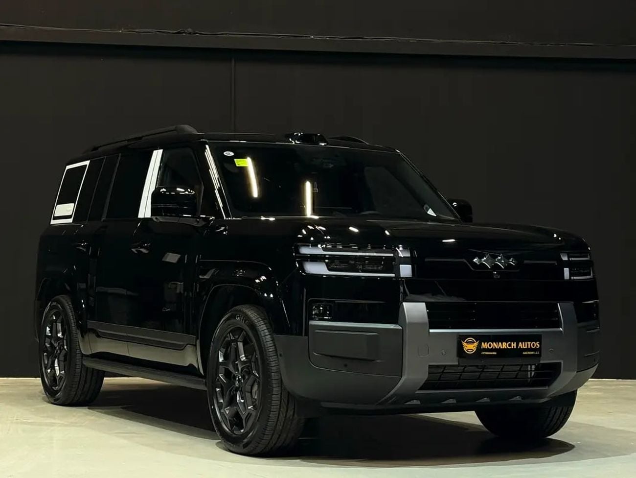 BYD Leopard 8 100k km service contract and 5 years warranty