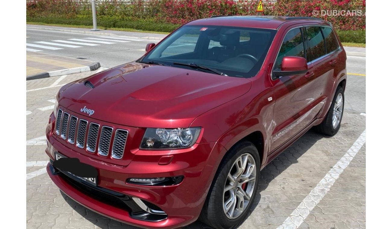 جيب جراند شيروكي SRT 8