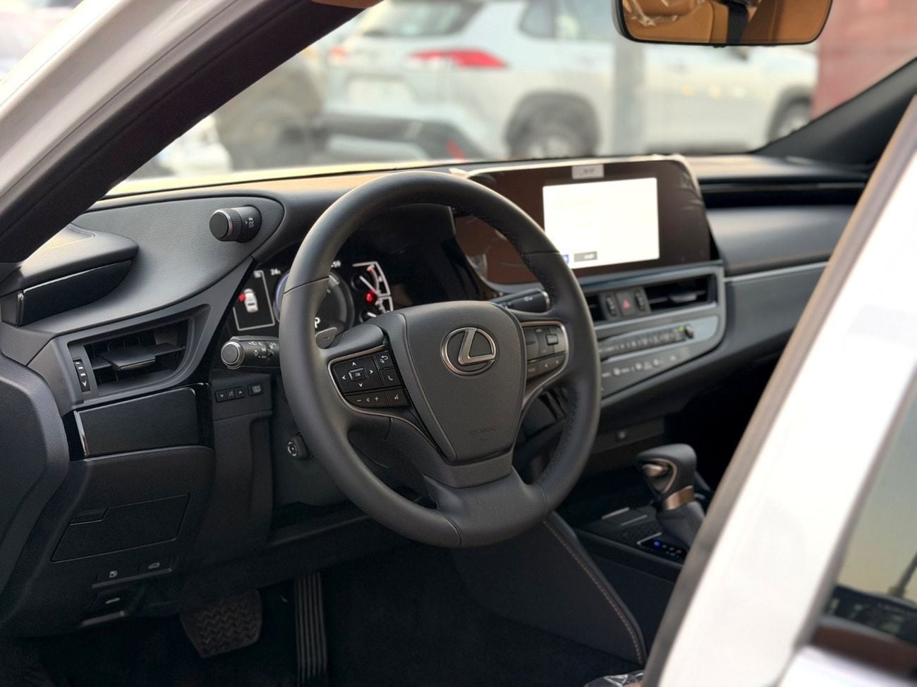 لكزس ES300h Lexus ES 300H || 2025