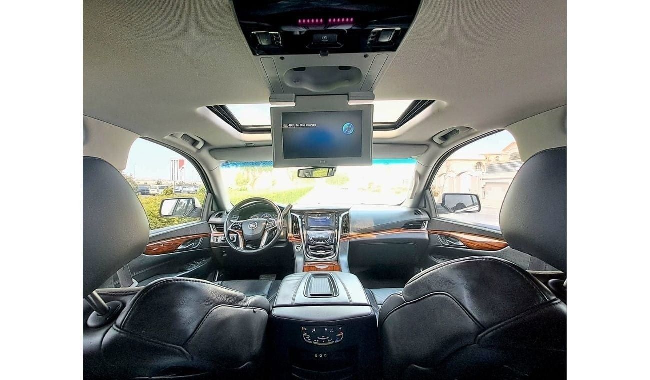 كاديلاك إسكالاد ESV Premium Luxury 6.2L 2015 FULL OPTION (1830x36/-MONTHLY)