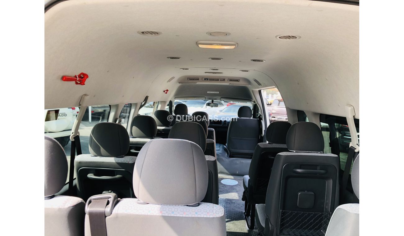 Toyota Hiace Toyota hayas hai roov full Option good condition