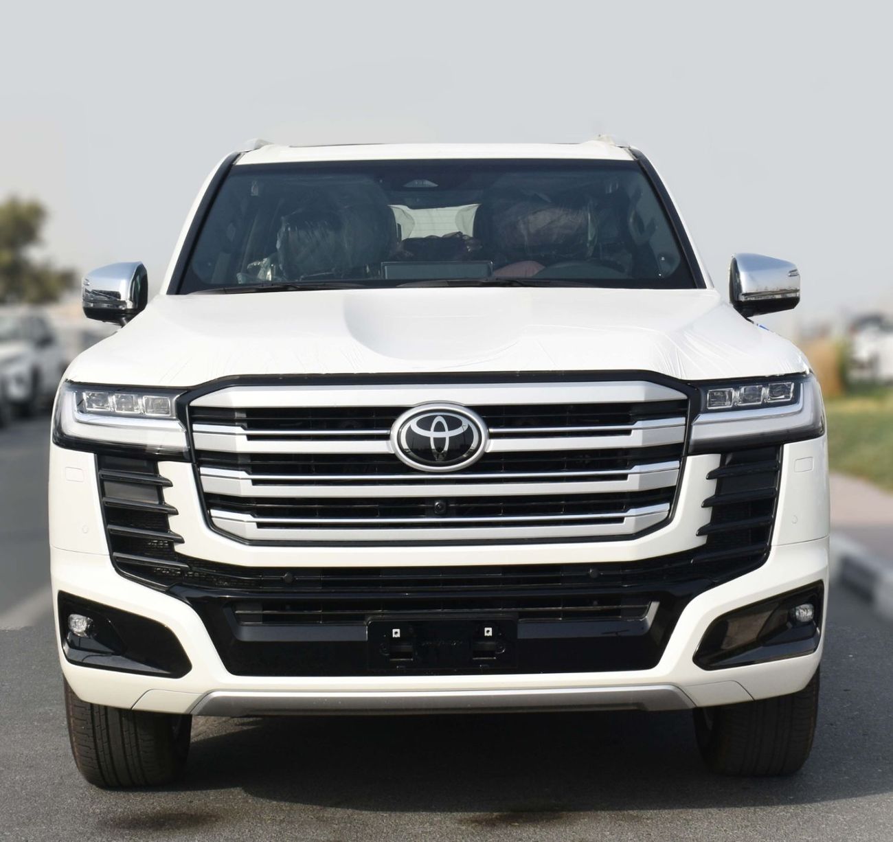 Toyota Land Cruiser VX HYBRID