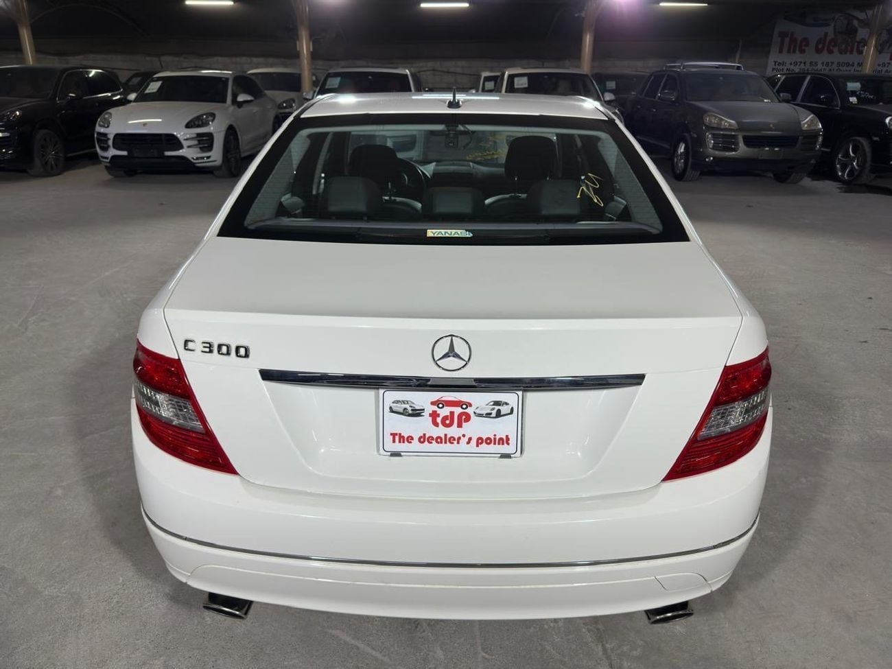 مرسيدس بنز C 300 MERCEDES C-CLASS C300 2010 3.0L | FULL SERVICE HISTORY | TWO KEYS | BLACK LEATHER INTERIOR