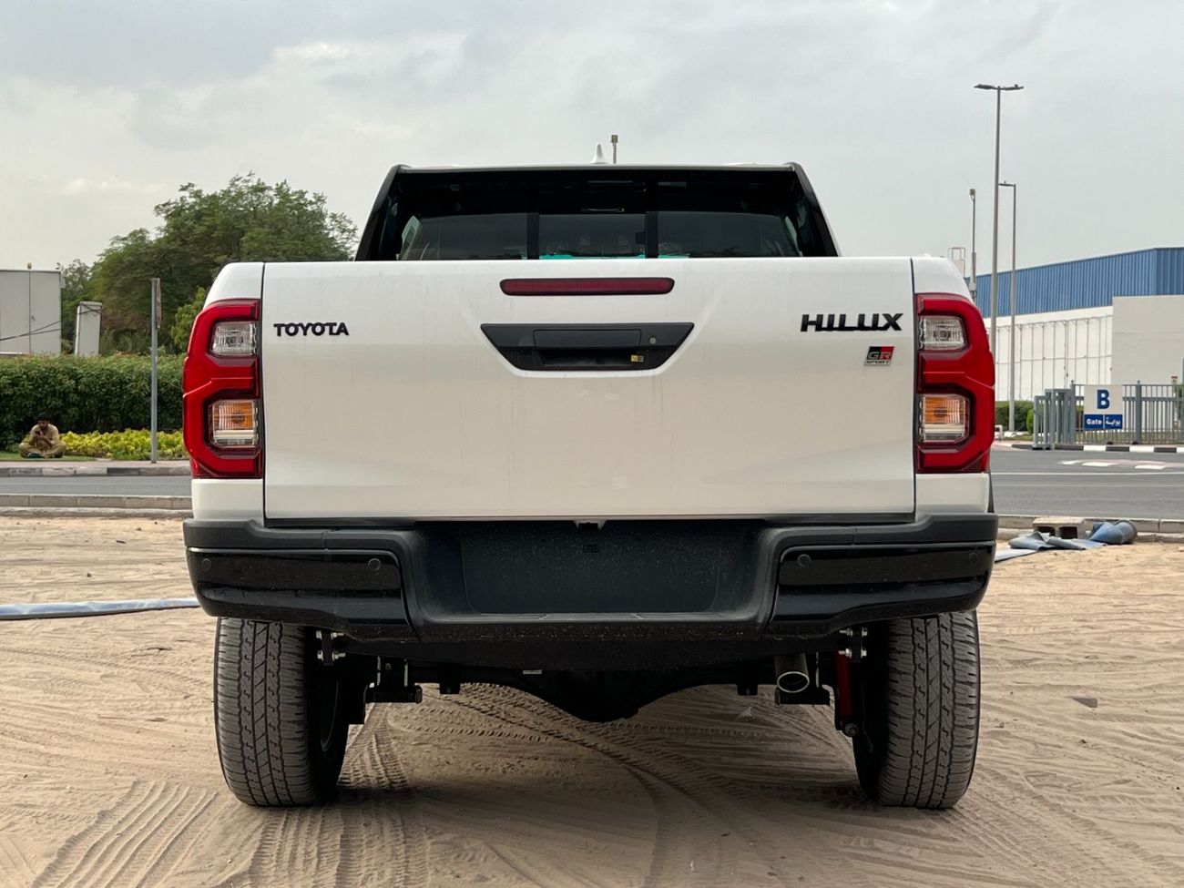 تويوتا هيلوكس EXPORT ONLY - Toyota Hilux GR sport 2025