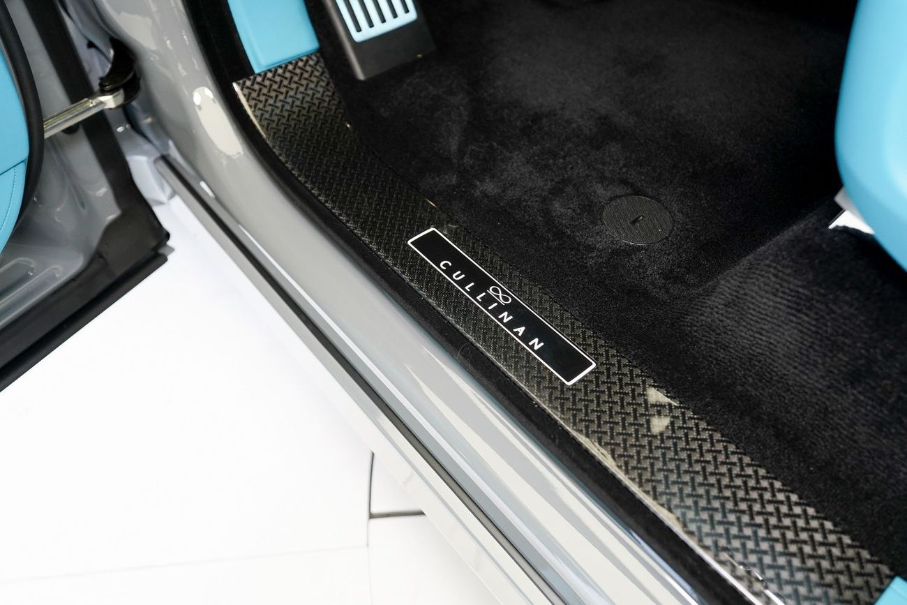 رولز رويس كولينان BLACK BADGE