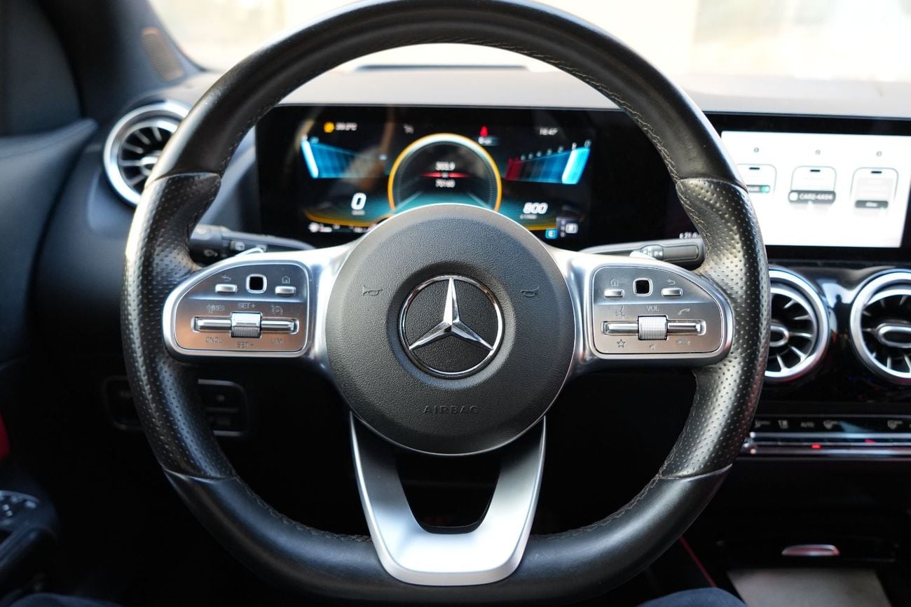 Mercedes Benz GLA 35 AMG 4MATIC