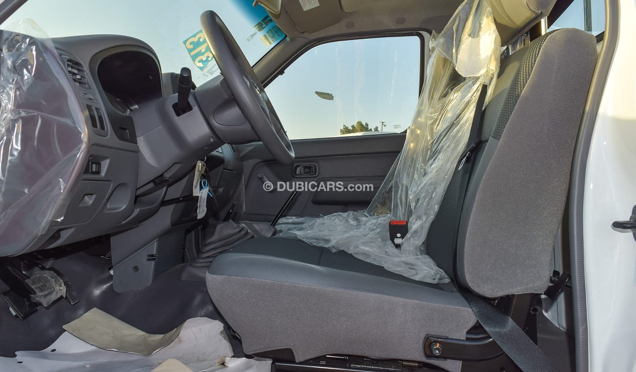 Nissan NP 300 HARDBODY