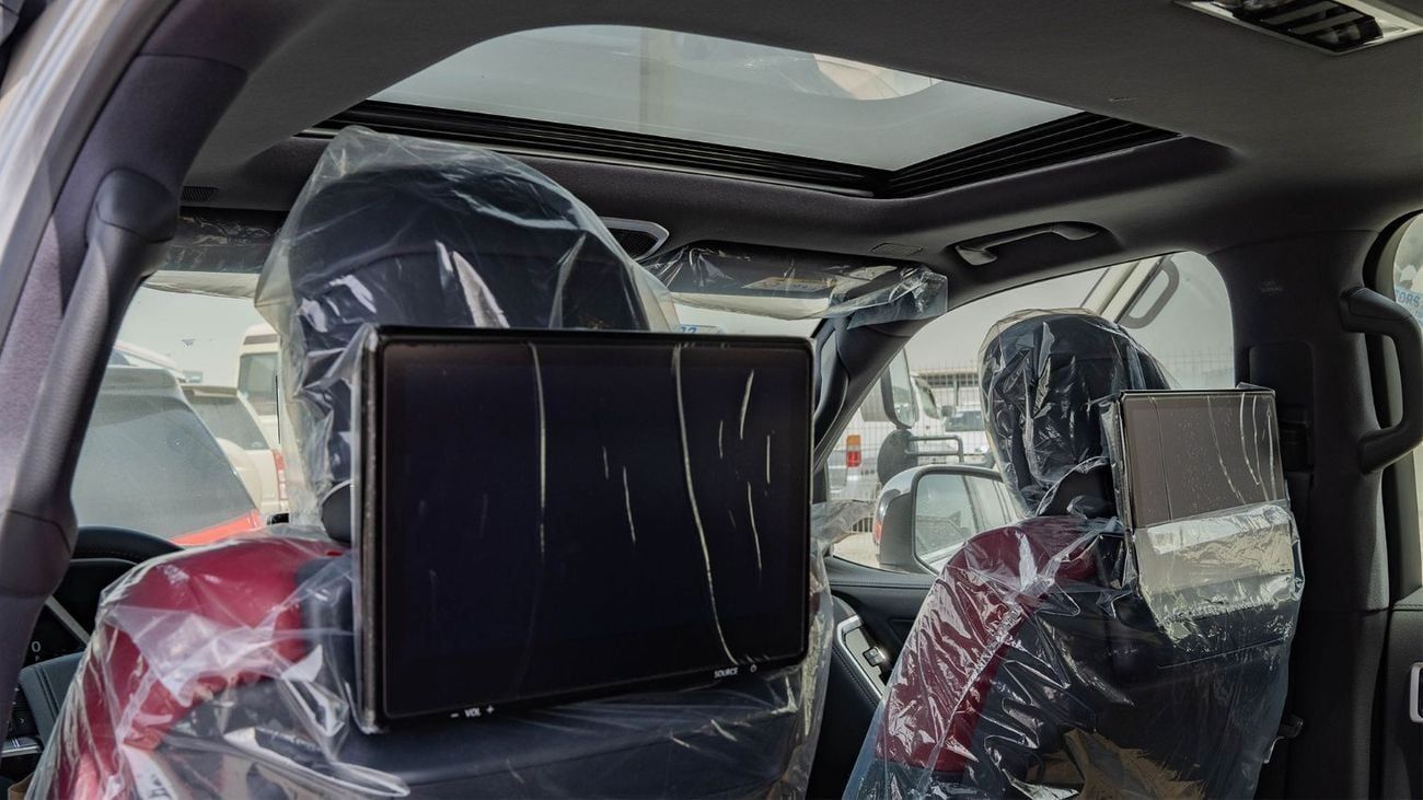 Toyota Land Cruiser 2025 Toyota Land Cruiser VXR 3.5L Twin Turbo AT Petrol (Silver)