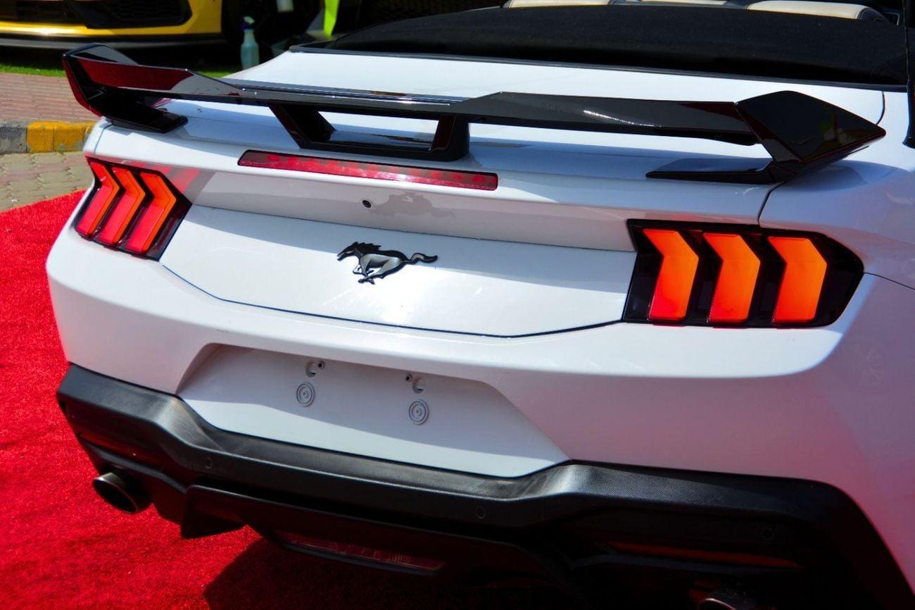 فورد موستانج PREMIUM EcoBoost 2.3L Convertible A/T