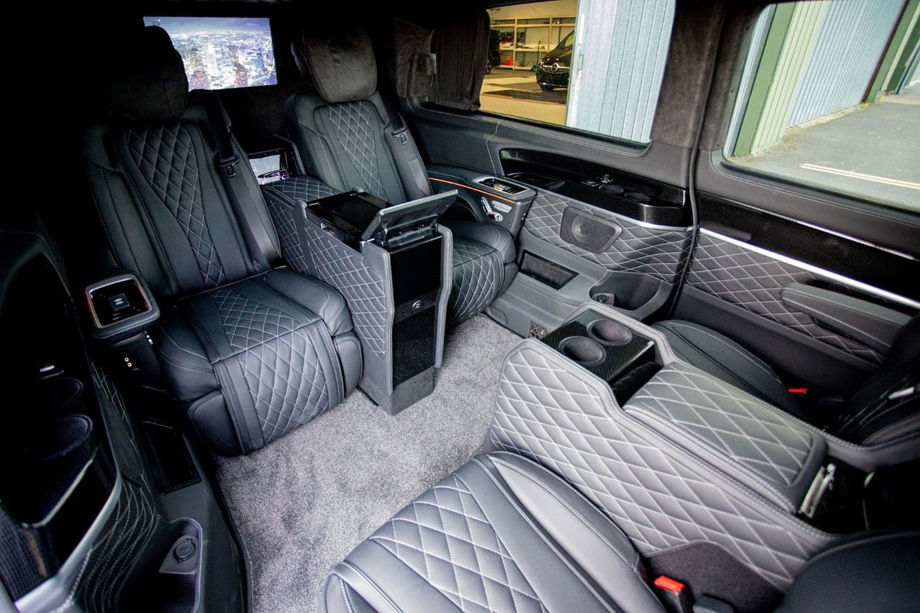 مرسيدس بنز V 300 Senzati® Jet Class® Oryx Edition® 6 Seat Ebony Leather