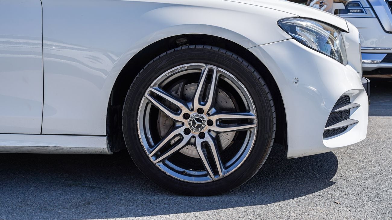 مرسيدس بنز E300