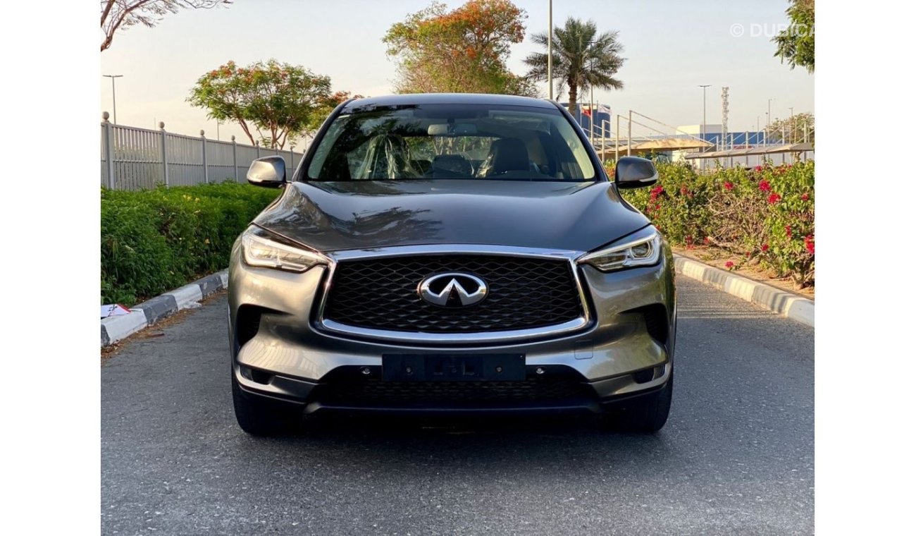 إنفينيتي QX50 السيارة بحالة الوكالة